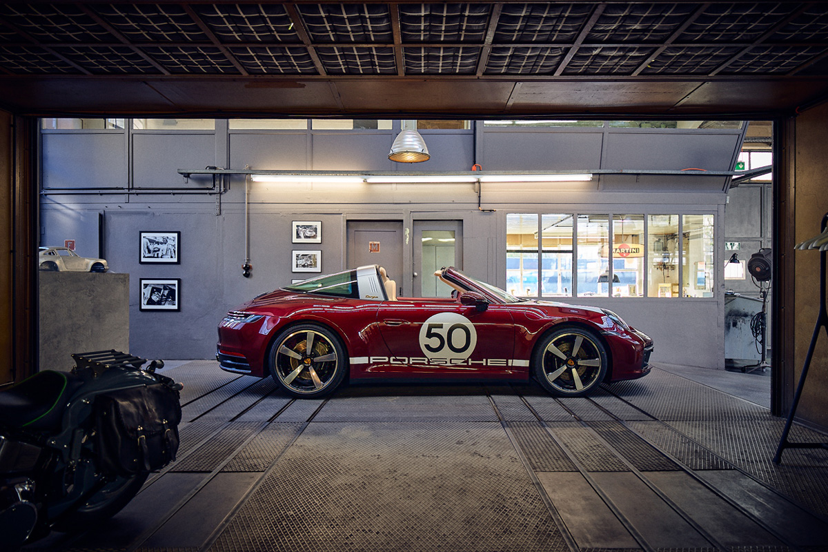 La nuova Porsche 911 Targa 4S Heritage Design Edition