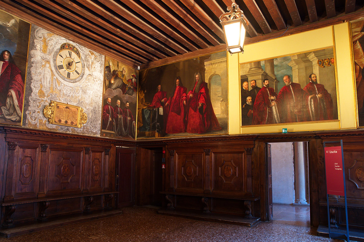 L'orologio a 6 ore nella sala dell'Avogaria di Venezia
