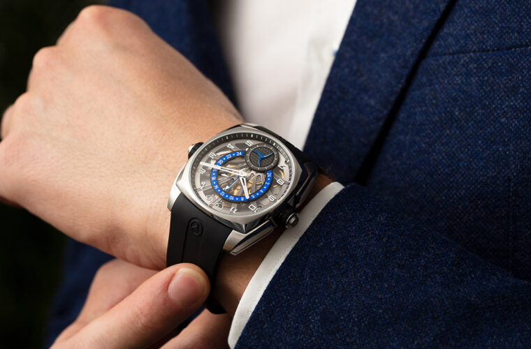 Il Klepcys GMT Retrograde di Cyrus Genève indossato